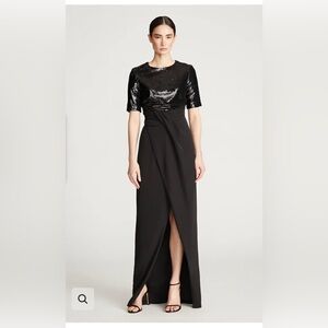 HALSTON KEAGAN GOWN IN SEQUIN & CREPE
NEW WITH TAGS
SIZE 0